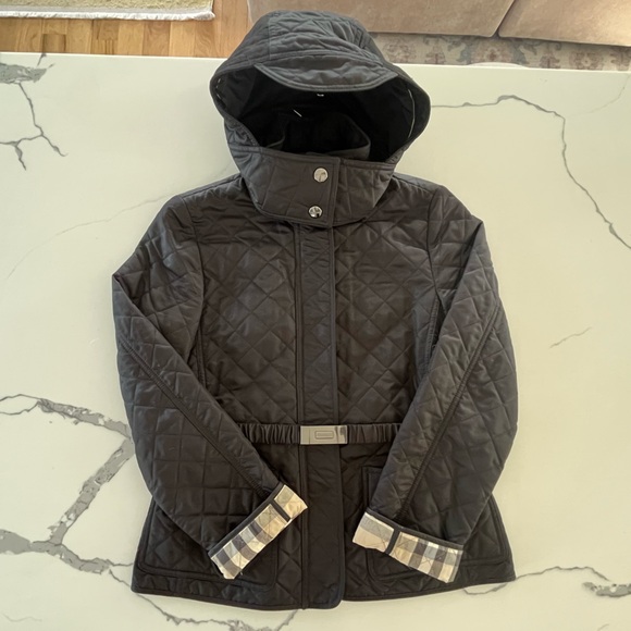 Burberry Black Quilted Belted Jacket w/ Detachable Hood - Fitted Silhouette Sz S - Picture 5 of 16